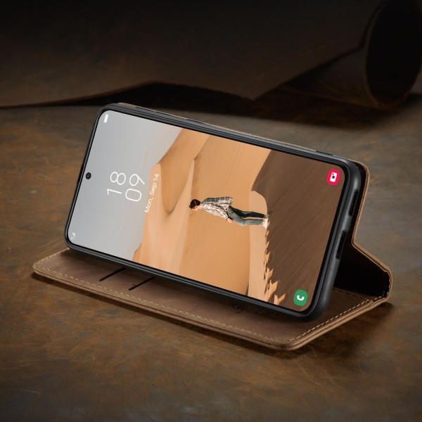 Чохол-книжка CaseMe Нубук для Samsung Galaxy S22 світло-коричневий