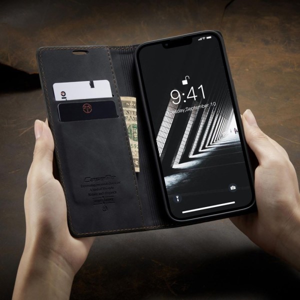Чохол-книжка CaseMe Нубук для iPhone 14 Plus чорний