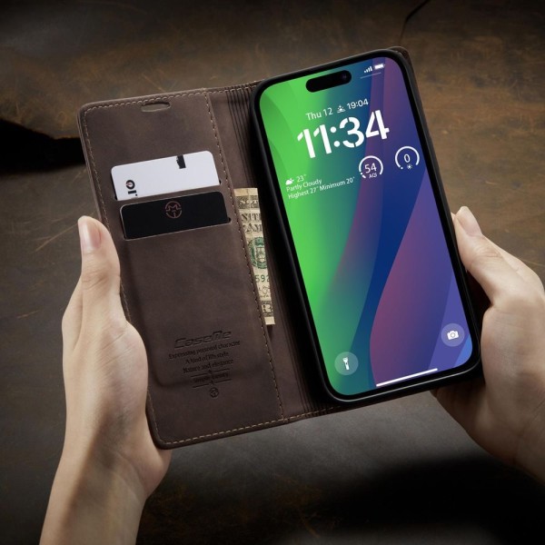 Чохол-книжка CaseMe Нубук для iPhone 15 темно-коричневий