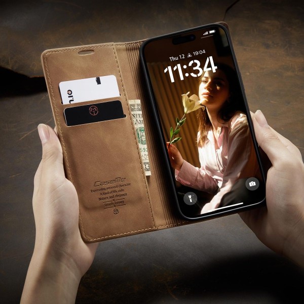 Чохол-книжка CaseMe Нубук для iPhone 16 Plus світло-коричневий