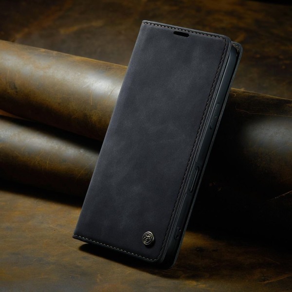 Чохол-книжка CaseMe Нубук для iPhone 16 чорний